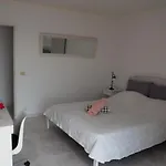 Hibiscus Villa *