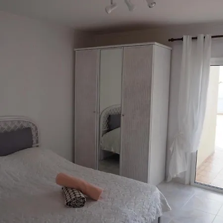 Hibiscus Villa *
